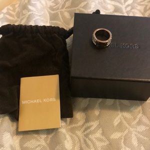 Michael kors ring